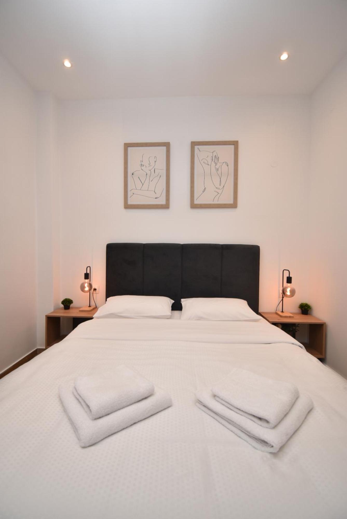 Apartment Hlil's